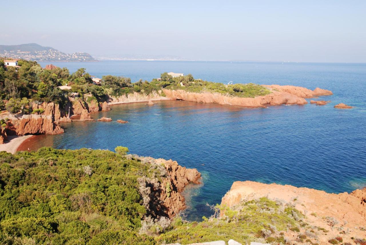 Agay Cap Esterel Le Hameau F2 Clim Plein Sud Dernier Etage Magnifique Vue Mer Saint-Raphael  Bagian luar foto