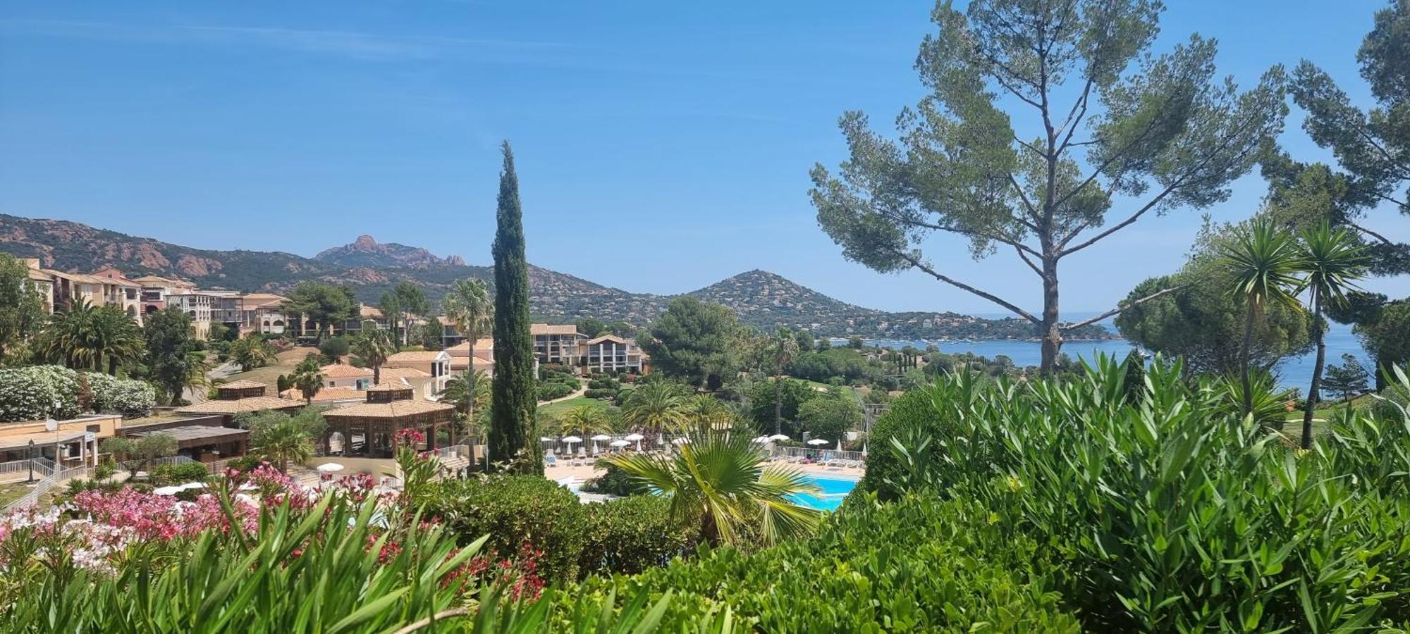 Agay Cap Esterel Le Hameau F2 Clim Plein Sud Dernier Etage Magnifique Vue Mer Saint-Raphael  Bagian luar foto