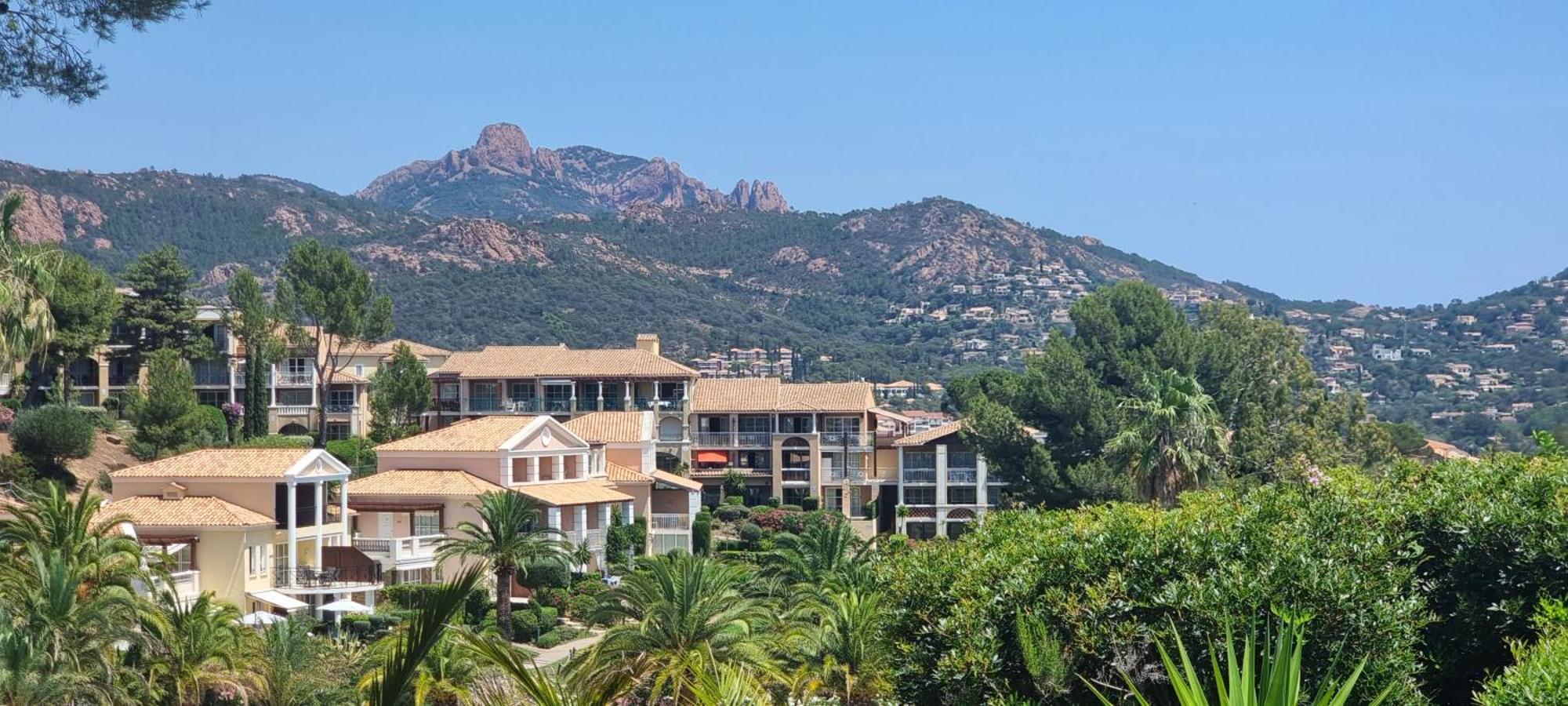 Agay Cap Esterel Le Hameau F2 Clim Plein Sud Dernier Etage Magnifique Vue Mer Saint-Raphael  Bagian luar foto